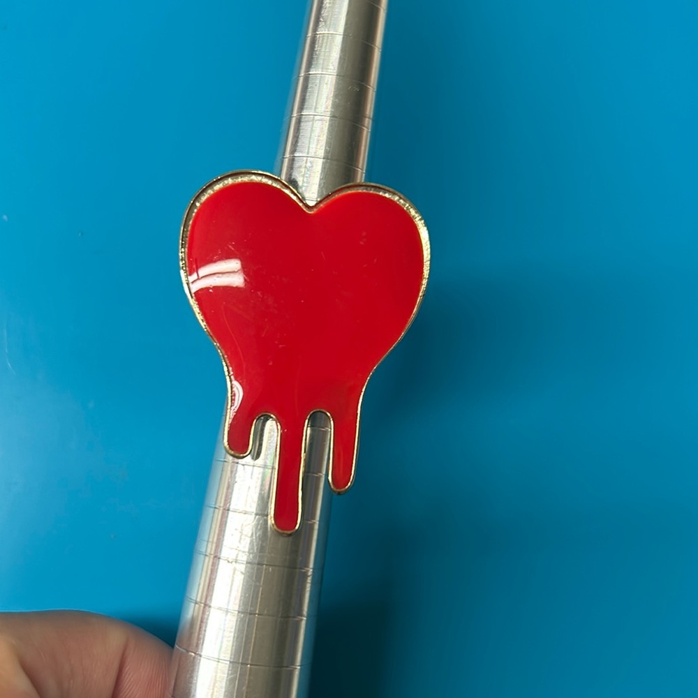 Bleeding Heart Ring - image 8